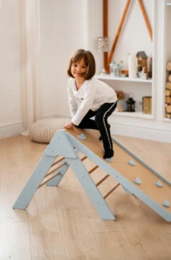 Spielplatz Indoor Moon, Kletterdreieck, Klettergerüst Aus Holz Für Kinder Sprossendreieck, Kinderrutsche | Hellblau -Bestintex Geschaft 04948bb6aa16b20fe3c6472ced2e843b