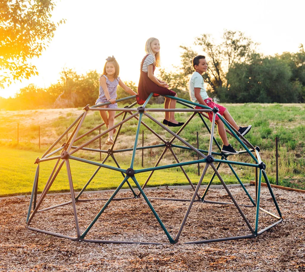 Lifetime Geometrisches Klettergerüst, Kletterkugel "Geodome" Mit Abdeckung, Spielzelt Grün / Bronze Ø 305 X 152 Cm 11 Lifetime Geometrisches Klettergerüst, Kletterkugel "Geodome" Mit Abdeckung, Spielzelt Grün / Bronze Ø 305 X 152 Cm – Bild 9