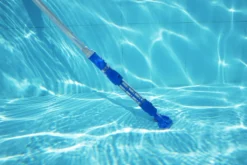 Bestway® Flowclear™ Akkubetriebener Poolsauger AquaSurge™ -Bestintex Geschaft 34c3e874c01f550378eb7653a85ed520