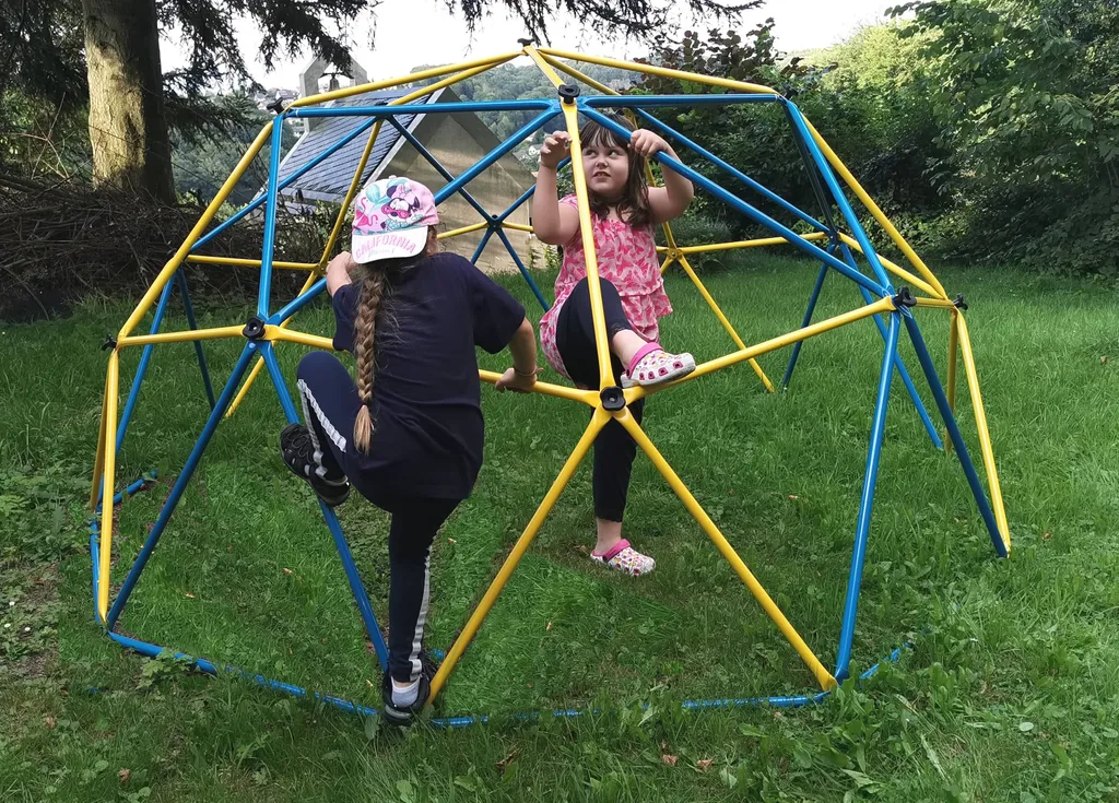 Klettergerüst Dome Climber XL Garten Outdoor Kinder Klettergestell Ø 305 Cm Metall Mit Kuppel-Zelt 8 Klettergerüst Dome Climber XL Garten Outdoor Kinder Klettergestell Ø 305 Cm Metall Mit Kuppel-Zelt – Bild 6