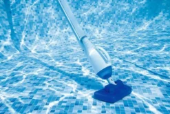 Bestway Flowclear™ Pumpenbetriebener Poolsauger AquaCrawl Für Poolgrößen Bis 457 Cm -Bestintex Geschaft 6389a09ef0ba8c4ed77e37455480c6c1