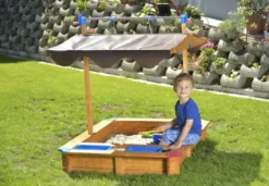 GASPO Sandkasten Mit Dachlift Und Matschfach Lea, 137x105x120 Cm
