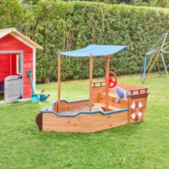 HOME DELUXE - Sandkasten MATSCHEKISTE - 160 X 78 X 103 Cm - , Piratenschiff, Sandkiste Mit Sonnendach, Aufklappbare Sitzbank, Spielzeug