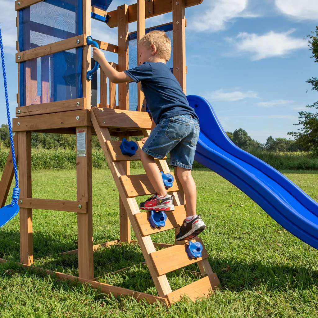 Backyard Discovery Spielturm Aurora Aus Holz | XXL Spielhaus Für Kinder Mit Rutsche, Schaukeln Und Kletterleiter | Stelzenhaus Für Den Garten 10 Backyard Discovery Spielturm Aurora Aus Holz | XXL Spielhaus Für Kinder Mit Rutsche, Schaukeln Und Kletterleiter | Stelzenhaus Für Den Garten – Bild 8